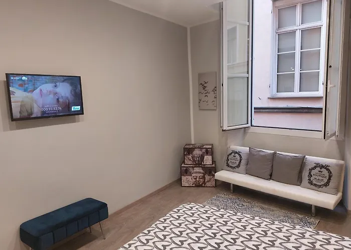 Piazzetta La Maddalena * 萨沃纳