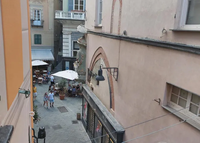 Piazzetta La Maddalena Savona